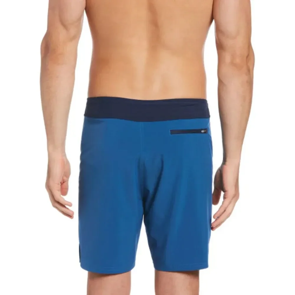 Nike Swim Men's Size 38 Essential Vital 7